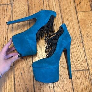 London Trash platforms